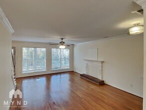 10002 Gardendale Ct in Charlotte, NC - Building Photo - Building Photo