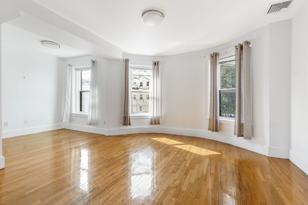 46 Cameron St, Unit 42 #2 in Brookline, MA - Building Photo