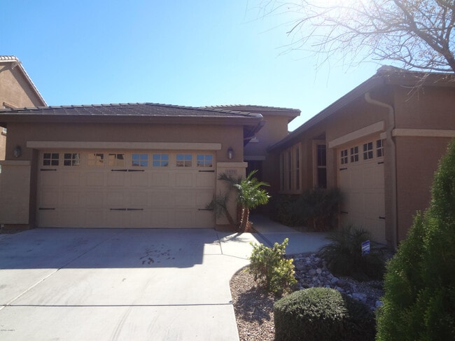 property at 1575 W Pelican Ct
