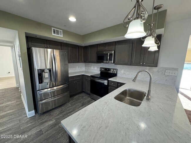 6088 S Williamson Blvd in Port Orange, FL - Building Photo - Building Photo