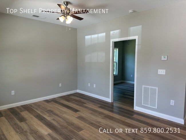911 Linden St, Unit B in Richmond, KY - Building Photo - Building Photo