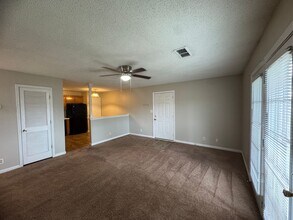 382 Jack Miller Blvd in Clarksville, TN - Building Photo - Building Photo