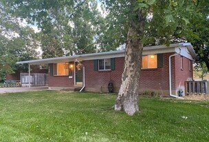 317 W 930 N in Sunset, UT - Building Photo