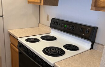 Greenvale Apartments in Cambridge, WI - Foto de edificio - Building Photo