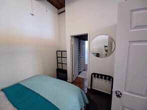 227 Iron St, Unit SI ID1438333P in Detroit, MI - Building Photo - Building Photo