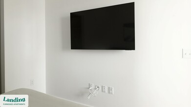 620 Foster St, Unit 817 in Durham, NC - Building Photo - Building Photo