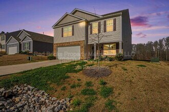 7847 Whispering Strm Dr in Lake Norman of Catawba, NC - Building Photo - Building Photo