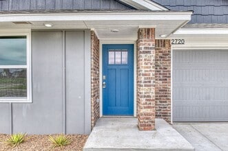 2720 Varenna Ct in Norman, OK - Building Photo - Building Photo