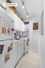 55 Barrow St in New York, NY - Building Photo - Building Photo