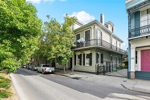 823 Esplanade Ave in New Orleans, LA - Building Photo