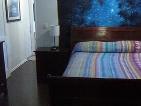 204 Royal St in Clinton, TN - Building Photo