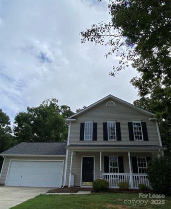 2212 Genesis Dr in Monroe, NC - Building Photo
