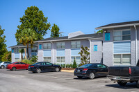 The Overlook at Pensacola Bay in Pensacola, FL - Building Photo - Building Photo