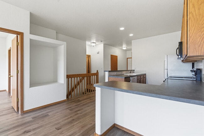 property at 2544 Begonia Ct