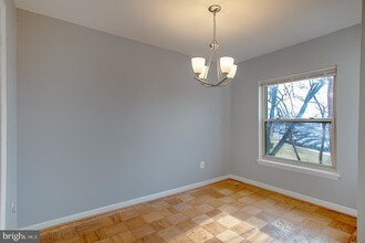 3825 St Barnabas Rd-Unit -103 in Suitland, MD - Foto de edificio - Building Photo