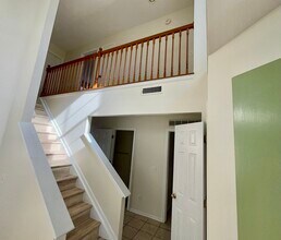 506 Beals St in Carmel, IN - Foto de edificio - Building Photo