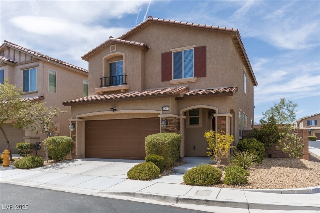 10803 Henesco Bay St in Las Vegas, NV - Building Photo