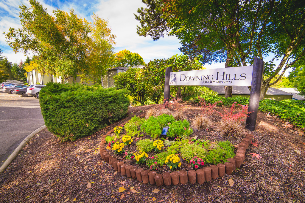 Downing Hills Apartments in Beaverton, OR - Building Photo