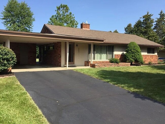 property at 2663 Colonial Way