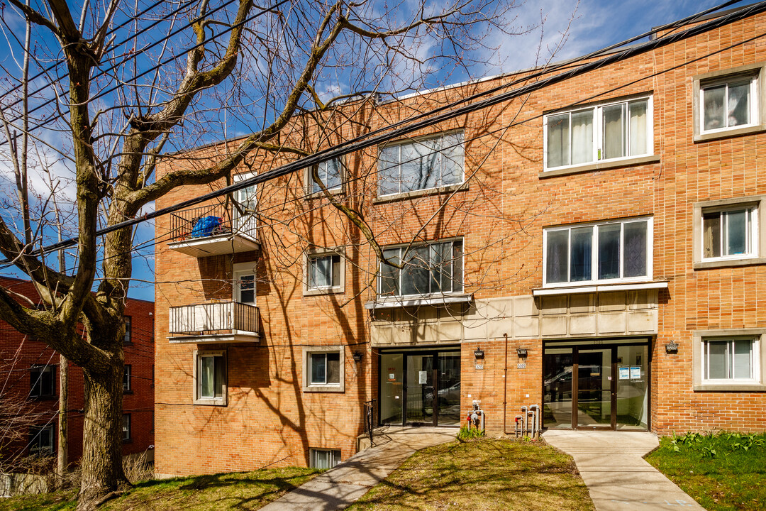 Vadlavan Appartements in Montréal, QC - Building Photo