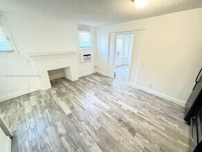 605 S J St in Lake Worth Beach, FL - Building Photo - Building Photo