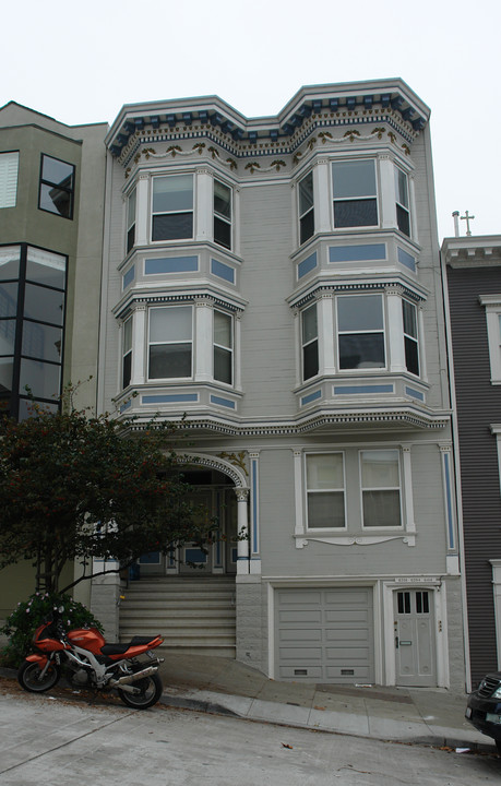 637 Greenwich St in San Francisco, CA - Building Photo