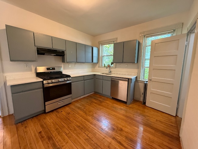 property at 28 Pinedale Rd