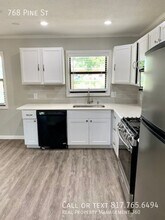 768 Pine St in Hurst, TX - Building Photo - Building Photo