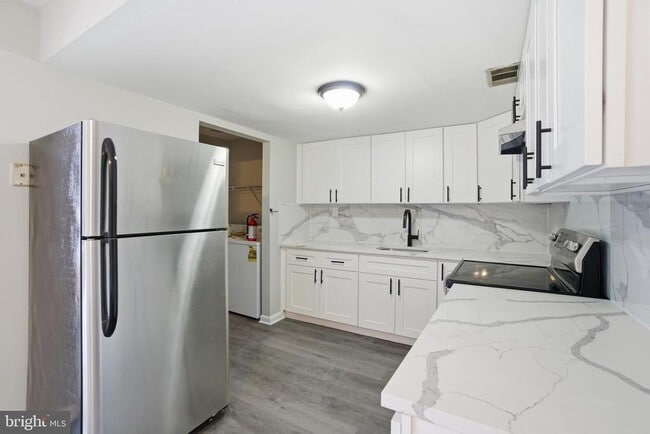 33 Milstone Ct in Sicklerville, NJ - Building Photo - Building Photo