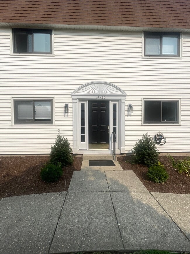 20 Hulls Hwy in Fairfield, CT - Building Photo - Building Photo