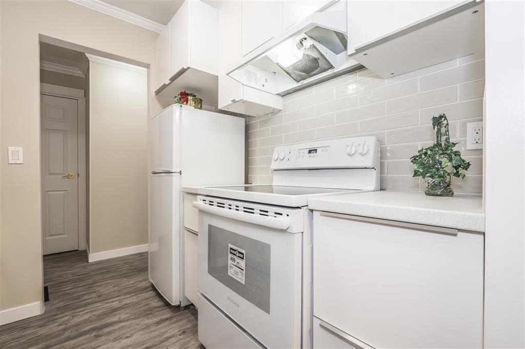 45744 Spadina Ave in Chilliwack, BC - Building Photo