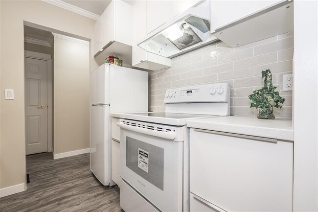 property at 45744 Spadina Ave