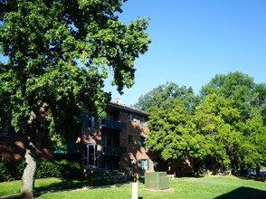 Maple Ridge Apartments in Hyattsville, MD - Building Photo - Building Photo