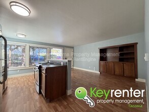 422 N L St in Tacoma, WA - Building Photo - Building Photo