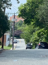 761 King St in Charlottesville, VA - Foto de edificio - Building Photo