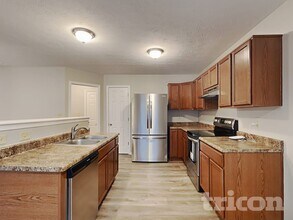 7516 Pipestone Dr in Indianapolis, IN - Building Photo - Building Photo