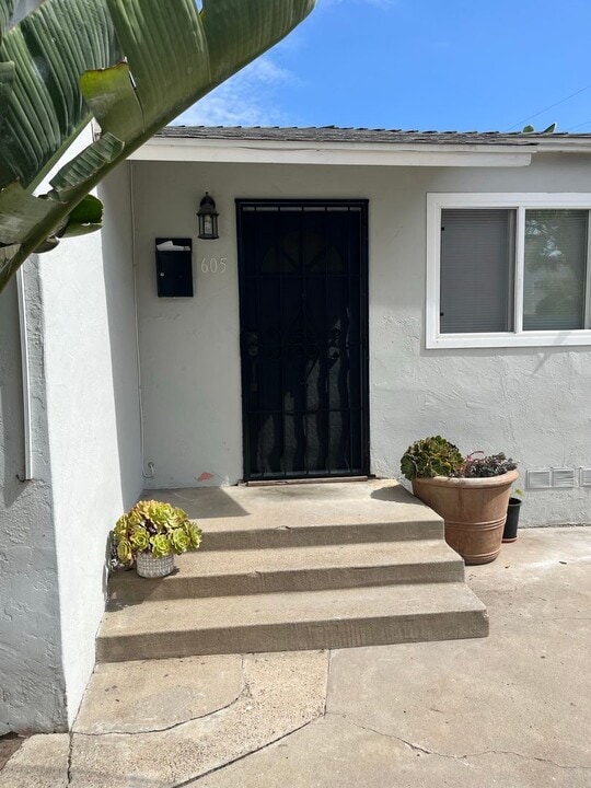 603 Silver Strand Blvd-Unit -605 in Imperial Beach, CA - Building Photo