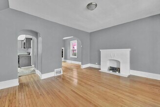 1486 E 134th St in East Cleveland, OH - Building Photo - Building Photo