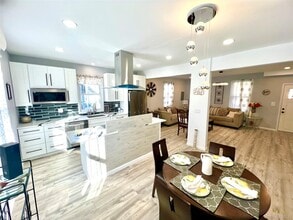 126 W Main St in Middletown, NY - Building Photo - Building Photo