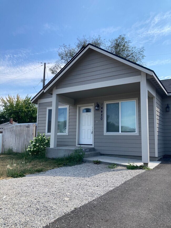 property at 14418-14420 E Heroy Ln