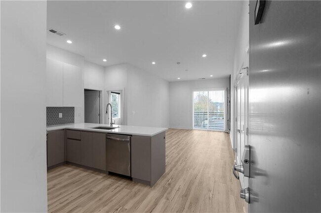 1155 Custer Ave SE in Atlanta, GA - Building Photo - Building Photo