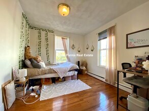 205 Hillside St, Unit 1 in Boston, MA - Building Photo - Building Photo
