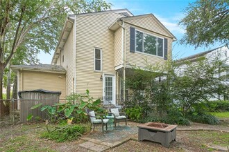 5828 General Haig St in New Orleans, LA - Foto de edificio - Building Photo