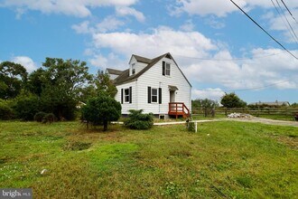 8808 Oxon Hill Rd in Fort Washington, MD - Building Photo - Building Photo