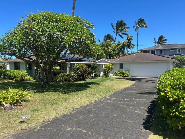 35 Wilikoki Pl in Kailua, HI - Building Photo - Building Photo