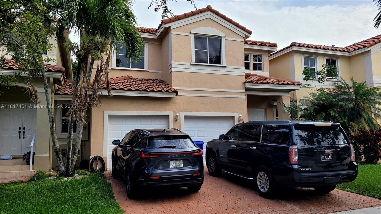 17046 SW 39th Ct in Miramar, FL - Building Photo