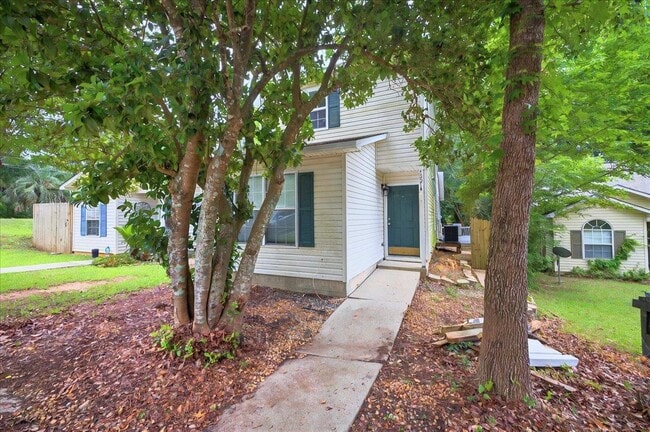 property at 3001 Oak Park Ct