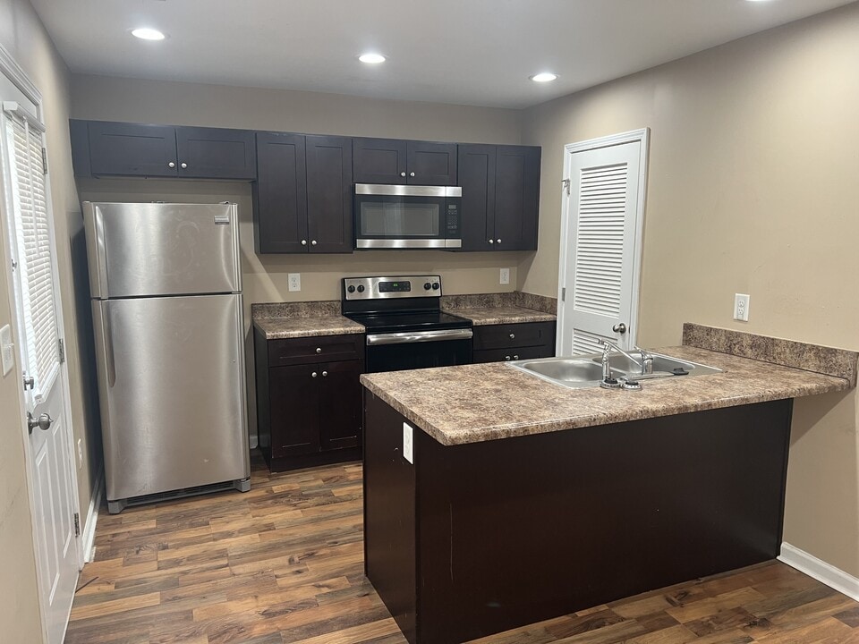 3751 M.L.K. Jr Dr SW in Atlanta, GA - Building Photo