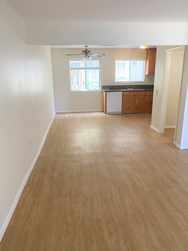 973 Mission Dr, Unit 1 in Costa Mesa, CA - Building Photo - Building Photo