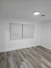 1033 N Andrews Ave in Fort Lauderdale, FL - Building Photo - Building Photo